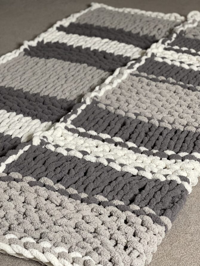 Family Size Blanket - Image 8