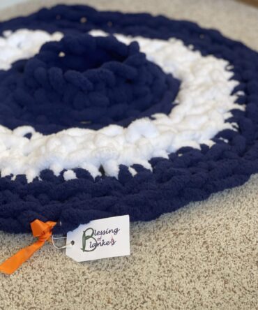Dazzling Tree Skirt