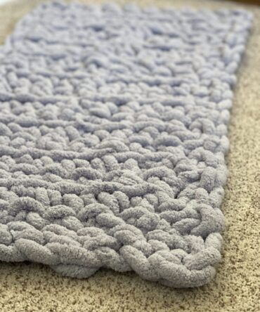 Steel Crochet Lap